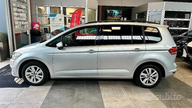 Usata VW Touran Business 150 CV (110 kW) 2020 Argento Monovolume
