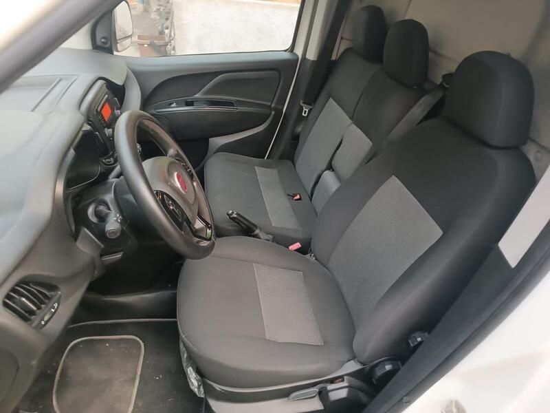 Usata Fiat Doblò Easy 104 CV (76 kW) 2018 Bianco Monovolume