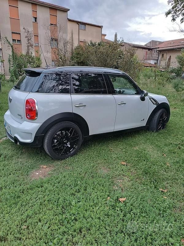 Usata Mini Countryman 143 CV (105 kW) 2012 Bianco SUV