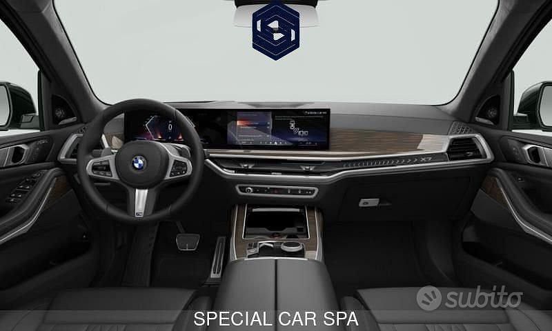 Usata BMW X7 Comfort Edition 352 CV (258 kW) 2024 Grigio SUV
