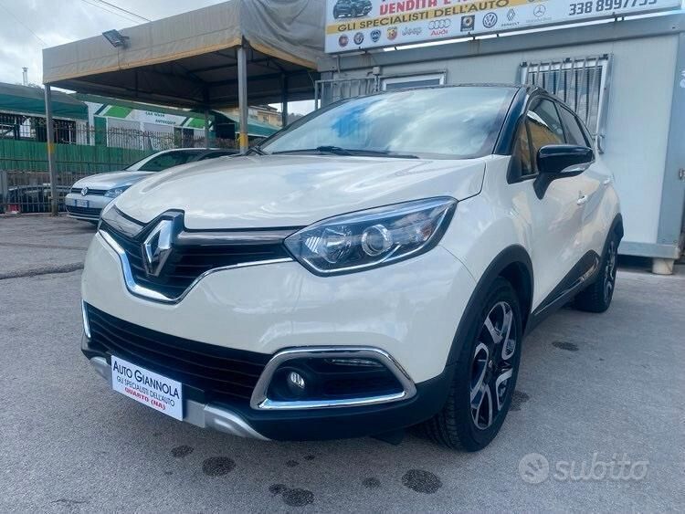 Usata Renault Captur 90 CV (66 kW) 2015 Beige SUV