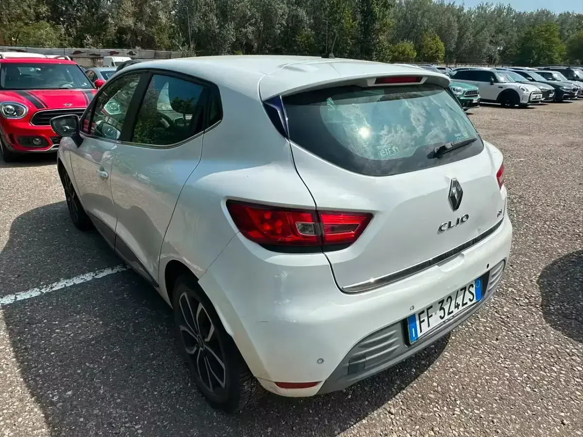 Usata Renault Clio IV Life 75 CV (55 kW) 2017 Bianco Berlina