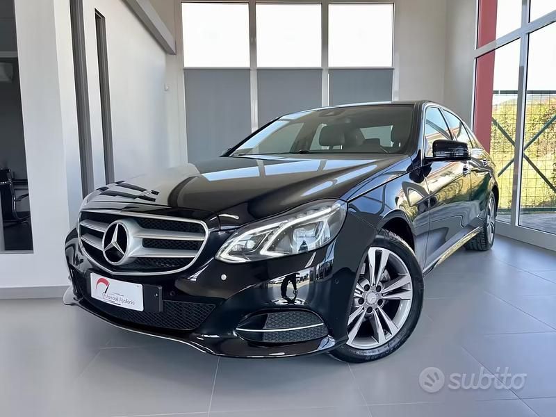 Usata Mercedes E200 Avantgarde 136 CV (100 kW) 2015 Nero Berlina