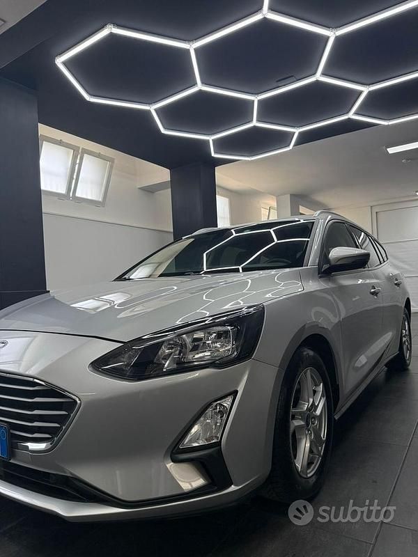 Usata Ford Focus 120 CV (88 kW) 2021 Grigio Station wagon
