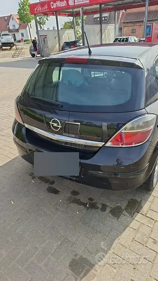 Occasion Opel Astra 101 ch (74 kW) 2007 Noir Break