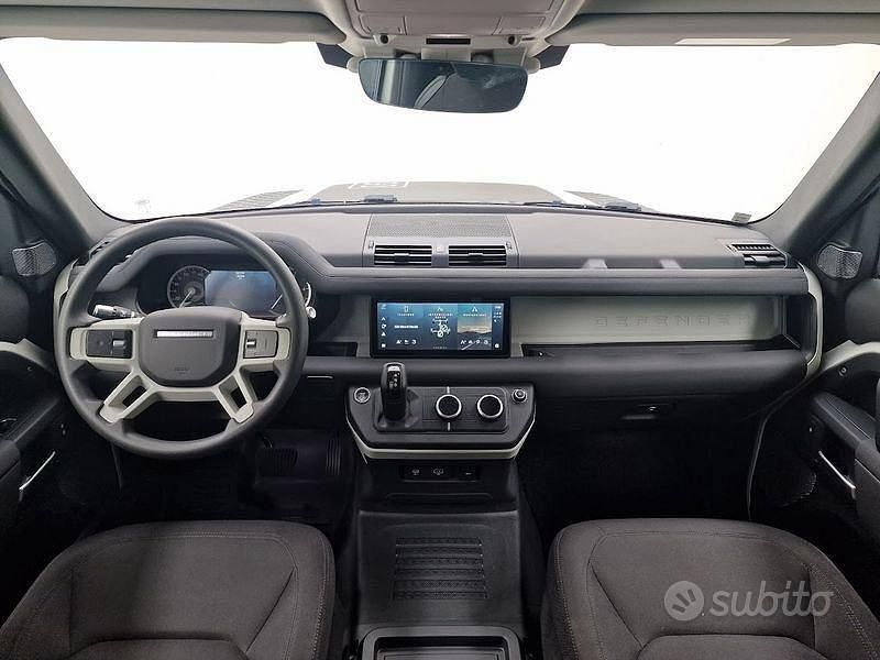Usata Land Rover Defender S 200 CV (147 kW) 2021 Bianco SUV