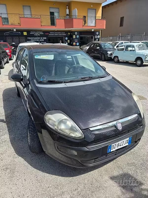 Usata Fiat Grande Punto 77 CV (56 kW) 2009 Nero Utilitaria