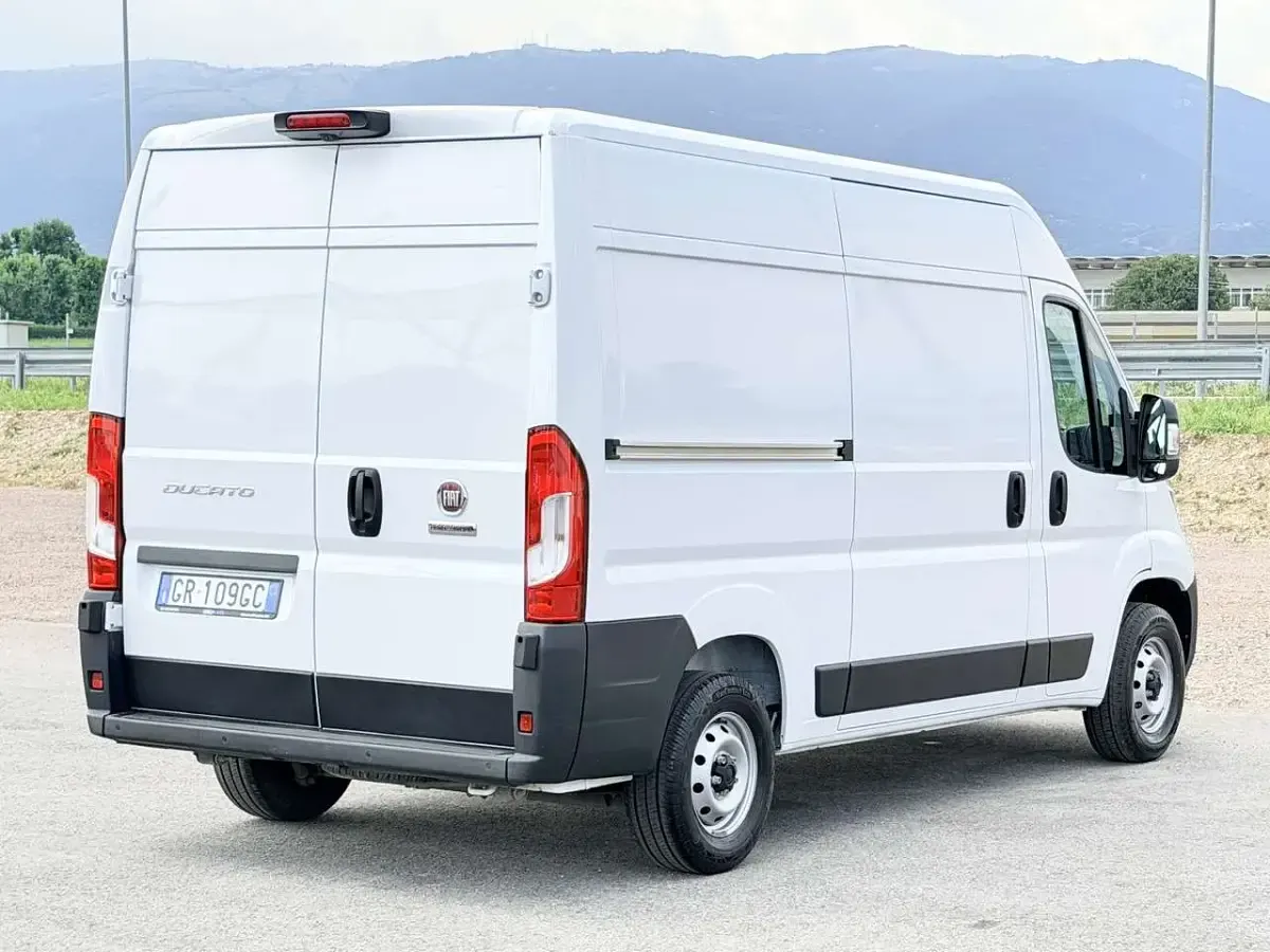 Usata Fiat Ducato 140 CV (102 kW) 2023 Other Furgone