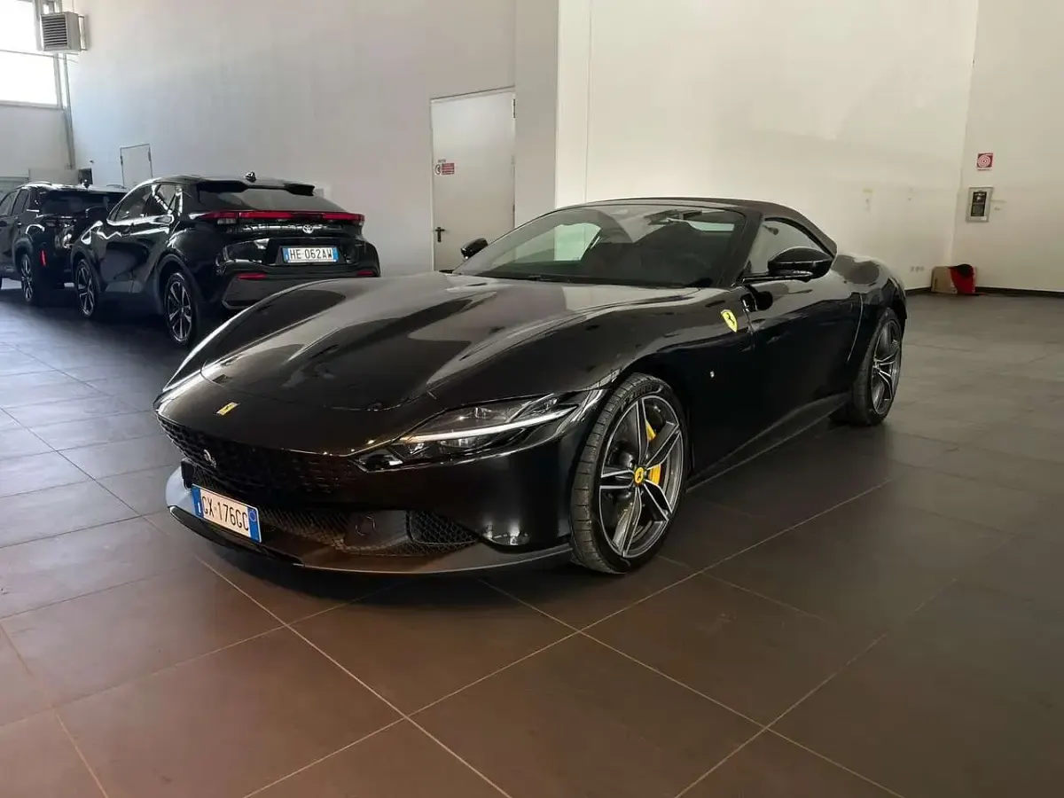 Usata Ferrari Roma 620 CV (456 kW) 2025 Cabrio