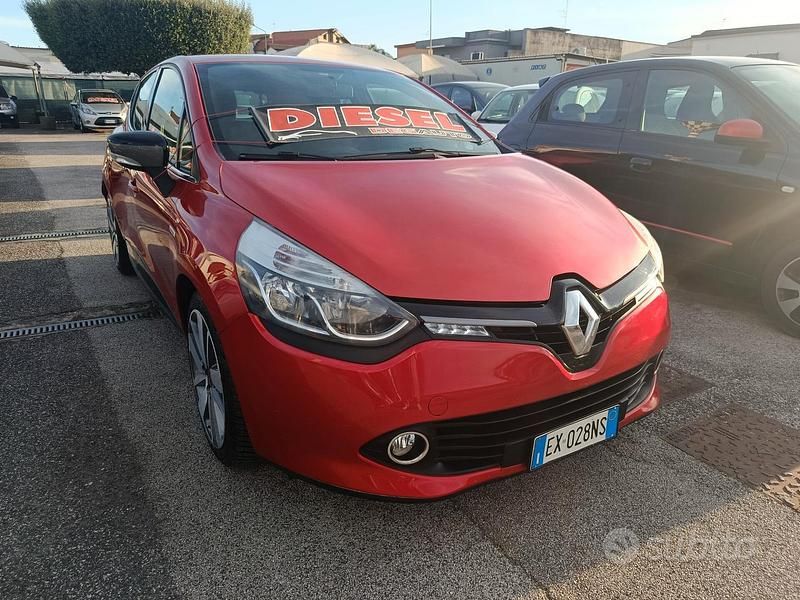 Usata Renault Clio IV 90 CV (66 kW) 2015 Arancione Berlina