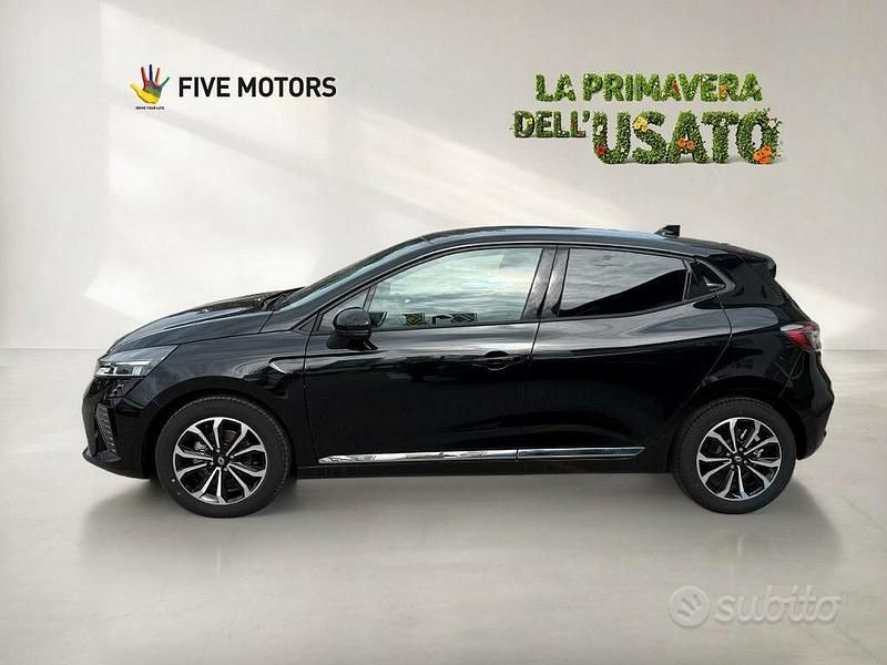 Nuova Renault Clio V Techno 101 CV (74 kW) 2025 Nero Berlina