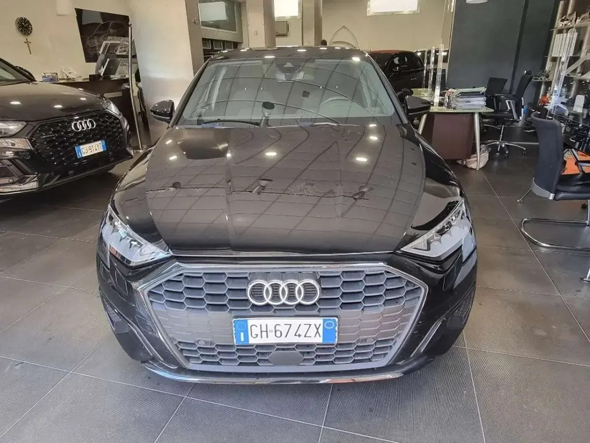 Gebraucht Audi A3 Business 150 PS (110 kW) 2022 Schwarz Limousine
