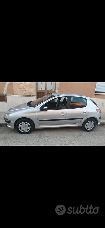 Usata Peugeot 206 2004 Grigio Berlina