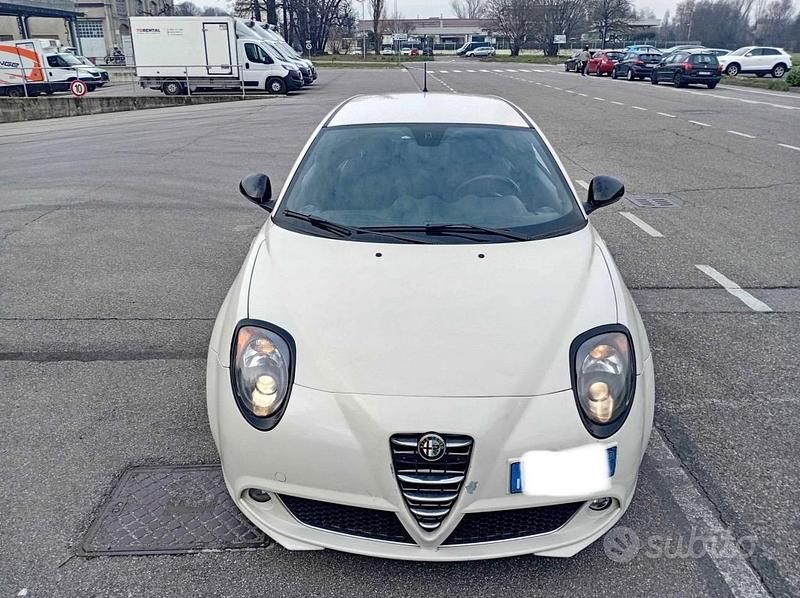Usata Alfa Romeo MiTo Quadrifoglio Verde 170 CV (125 kW) 2010 Bianco Utilitaria