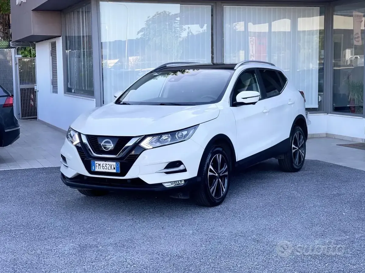Usata Nissan Qashqai 116 CV (85 kW) 2017 Bianco SUV