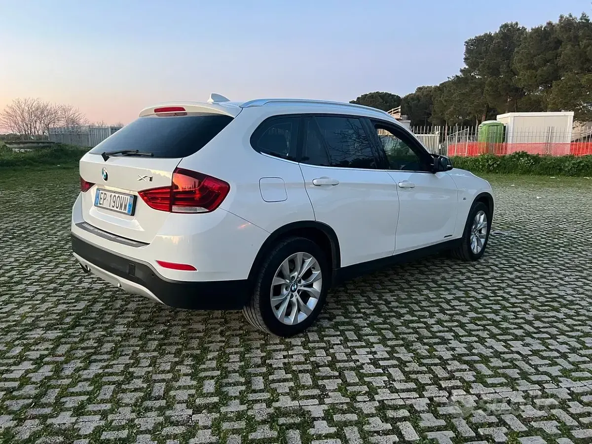 Usata BMW X1 143 CV (105 kW) 2013 Bianco SUV