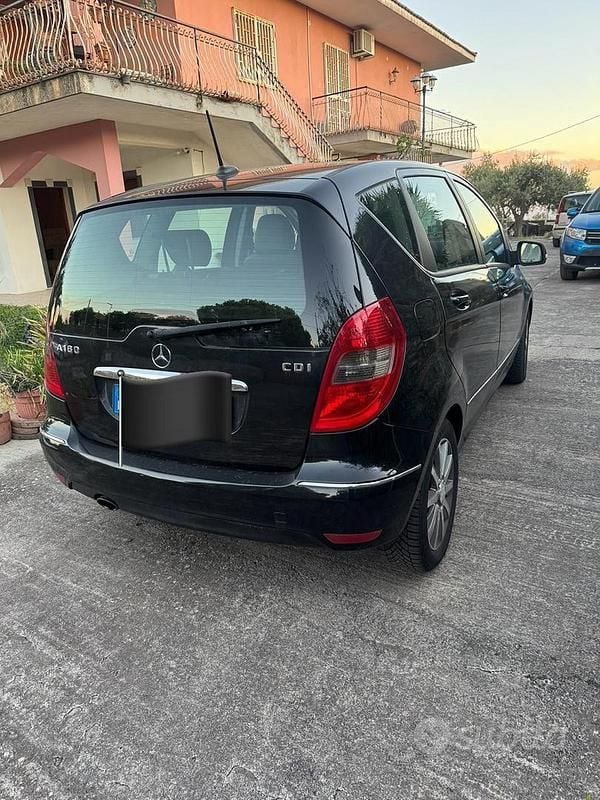 Occasion Mercedes A180 Avantgarde 109 ch (80 kW) 2011 Noir Berline