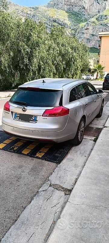 Grigio Usata 2012 Opel Insignia Sport Station wagon | 2500 € (Super prezzo) - Immagine 1/4