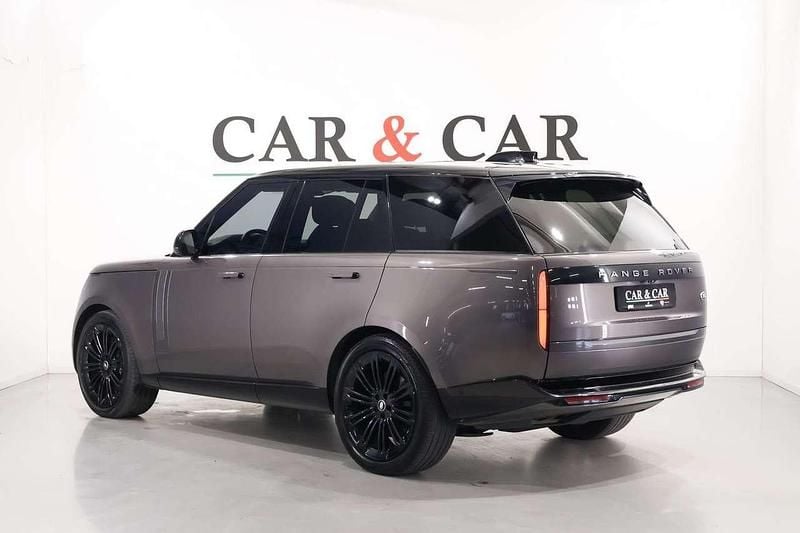 Usata Land Rover Range Rover First Edition 530 CV (389 kW) 2022 Marrone SUV