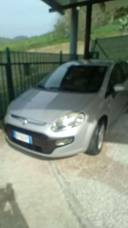 Usata Fiat Grande Punto S 75 CV (55 kW) 2010 Argento Utilitaria