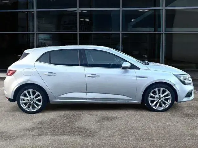 Usata Renault Mégane IV 110 CV (80 kW) 2016 Giallo Berlina