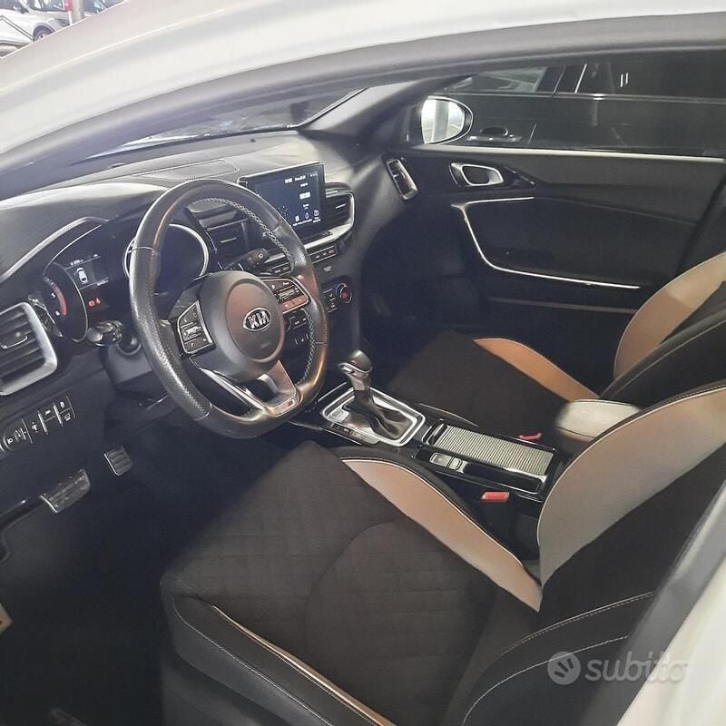 Usata Kia ProCeed 136 CV (100 kW) 2019 Bianco Utilitaria