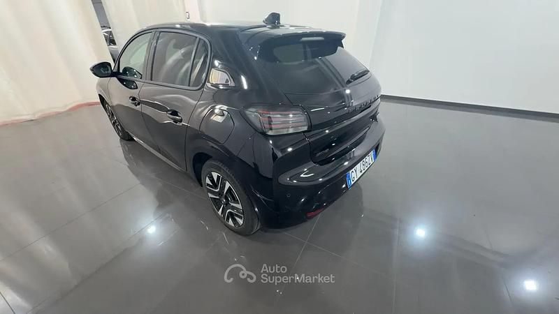 Usata Peugeot 208 Allure 101 CV (74 kW) 2025 Nero Utilitaria