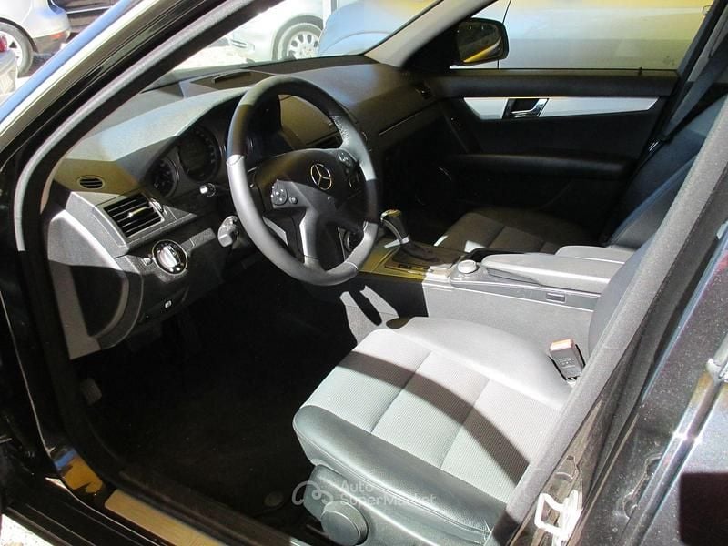 Usata Mercedes C220 170 CV (125 kW) 2009 Nero Station wagon