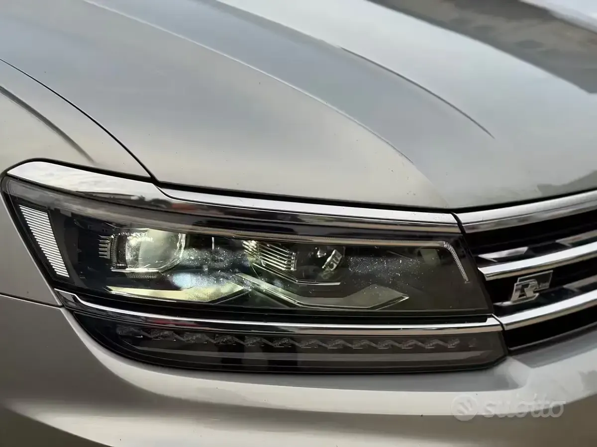Usata VW Tiguan R-line 150 CV (110 kW) 2019 Grigio SUV