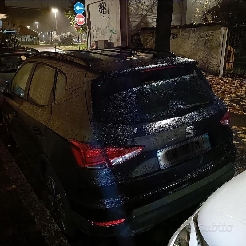 Usata Seat Arona Black Edition 95 CV (69 kW) 2024 Nero SUV