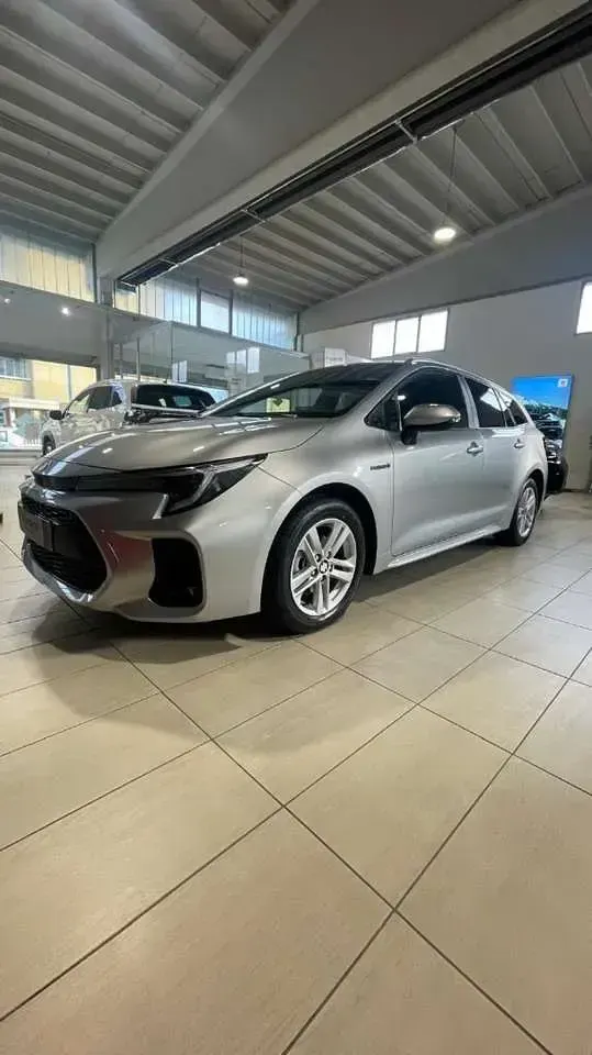 Nuova Suzuki Swace 98 CV (72 kW) 2026 Argento Station wagon