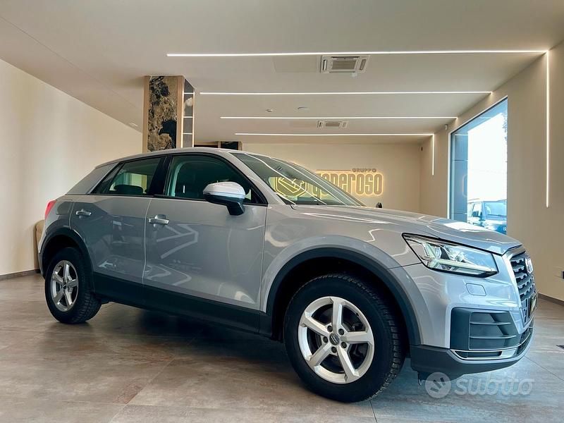 Usata Audi Q2 Ambiente 150 CV (110 kW) 2020 Grigio SUV