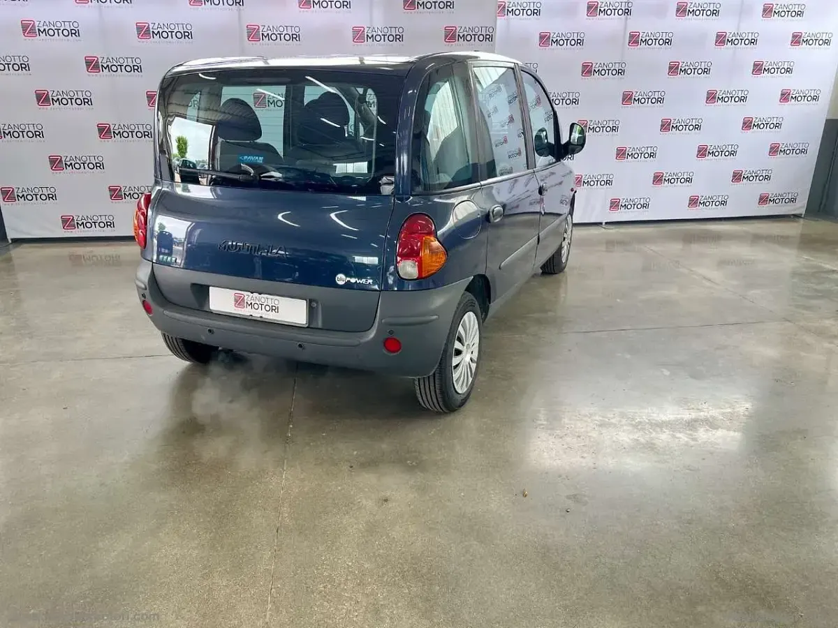 Usata Fiat Multipla 103 CV (75 kW) 2001 Blu/azzurro Monovolume