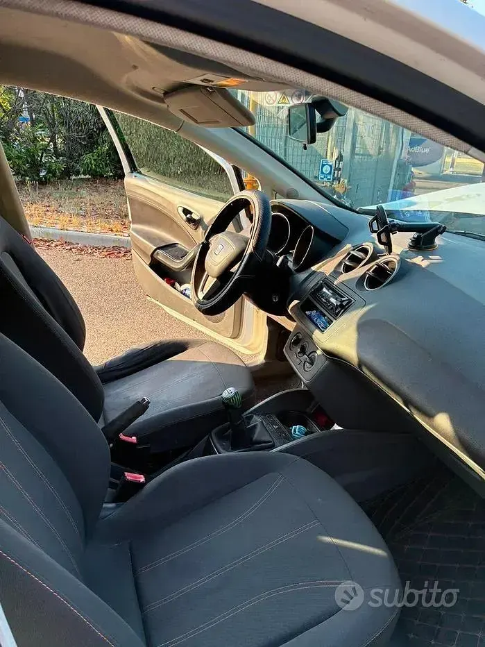 Usata Seat Ibiza ST Reference 69 CV (50 kW) 2011 Bianco Station wagon