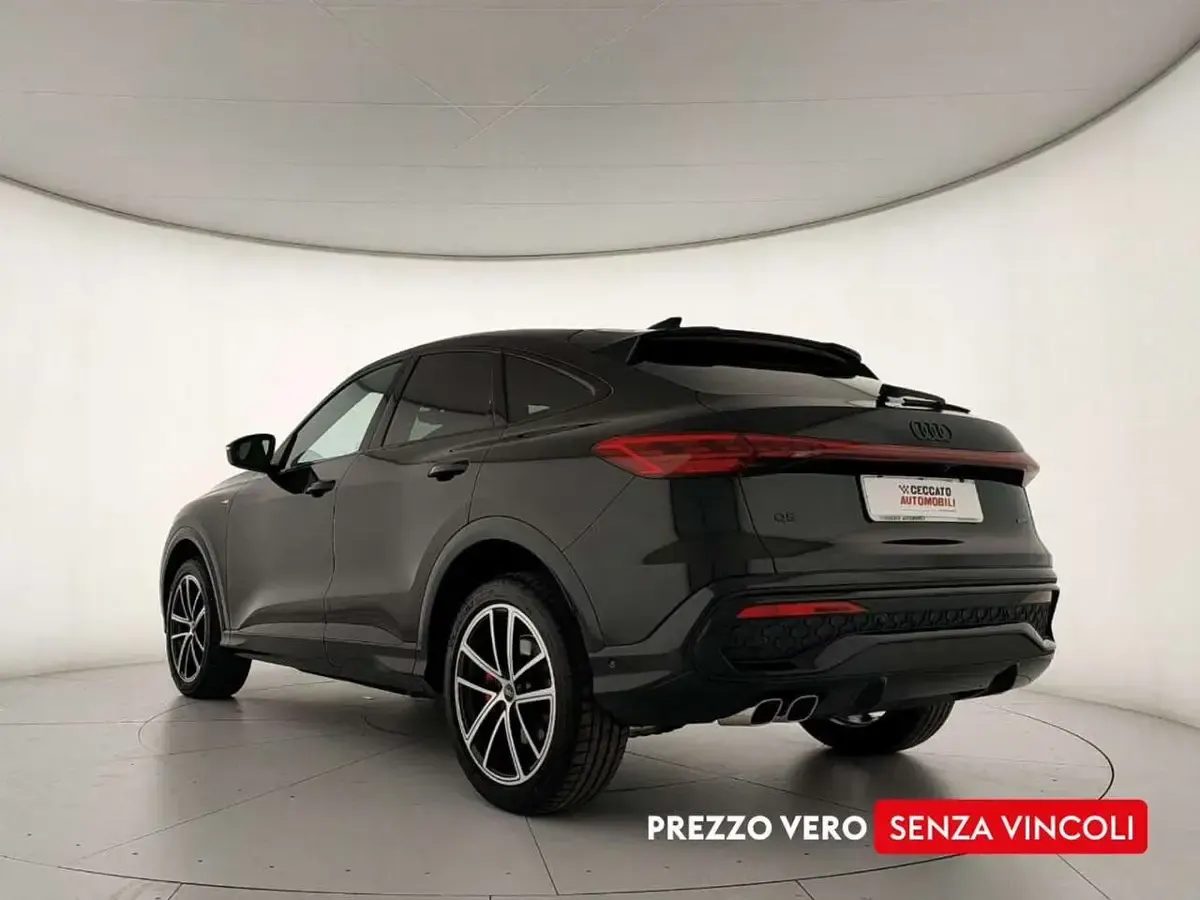Nuova Audi Q5 S-Line 204 CV (150 kW) 2026 Nero SUV