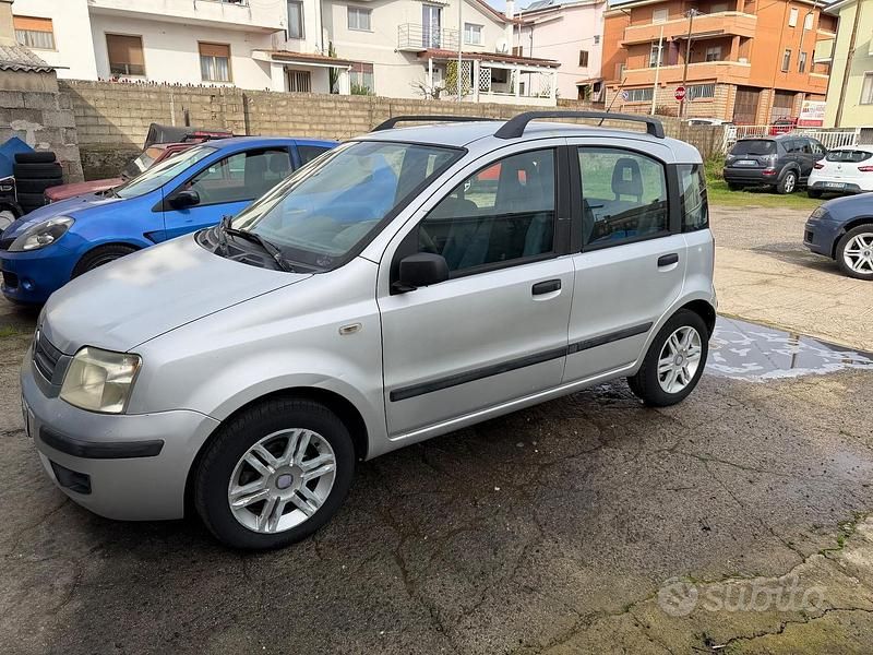 Argento Usata 2009 Fiat Panda Dynamic Berlina | 4900 € (Molto cara) - Immagine 1/4