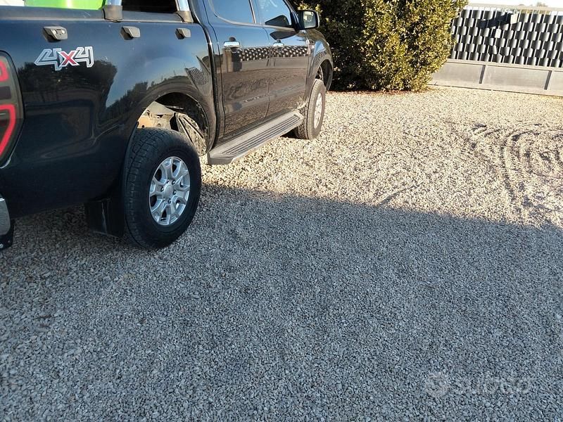 Usata Ford Ranger XLT 160 CV (117 kW) 2018 Nero Pick-up