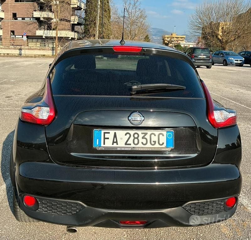Usata Nissan Juke Acenta 110 CV (80 kW) 2015 Nero SUV