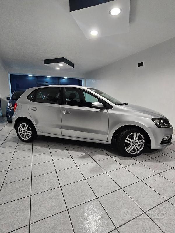 Usata VW Polo Comfortline 90 CV (66 kW) 2015 Grigio Berlina