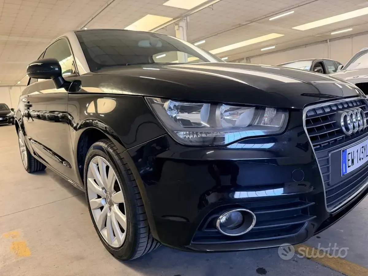 Usata Audi A1 Attraction 105 CV (77 kW) 2014 Nero Utilitaria