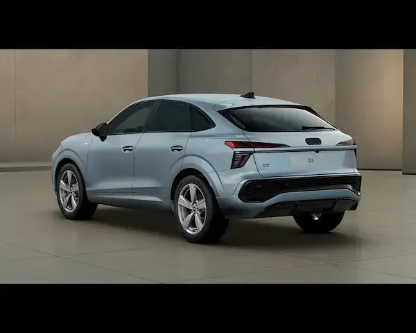 Nuova Audi Q3 Sportback Ambiente 150 CV (110 kW) 2026 Grigio freccia perla SUV