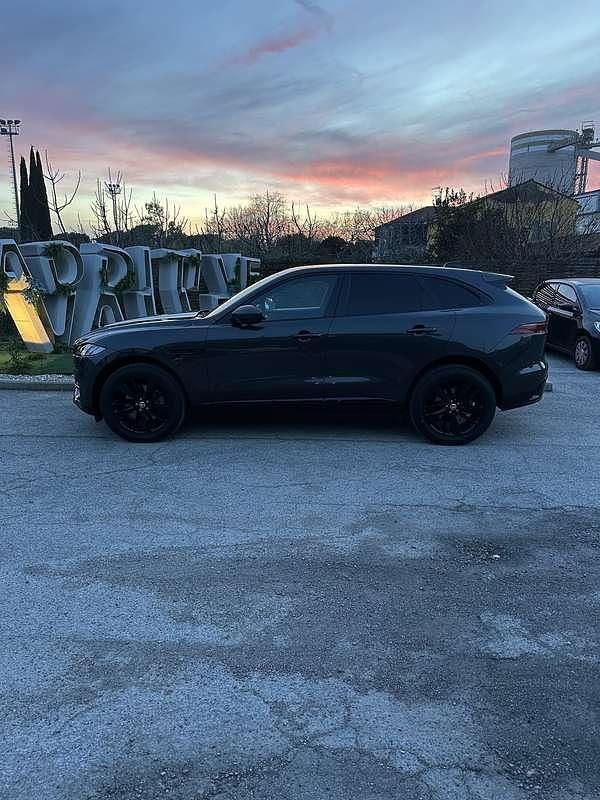Begagnad Jaguar F-Pace SE 204 HK (150 kW) 2022 SUV