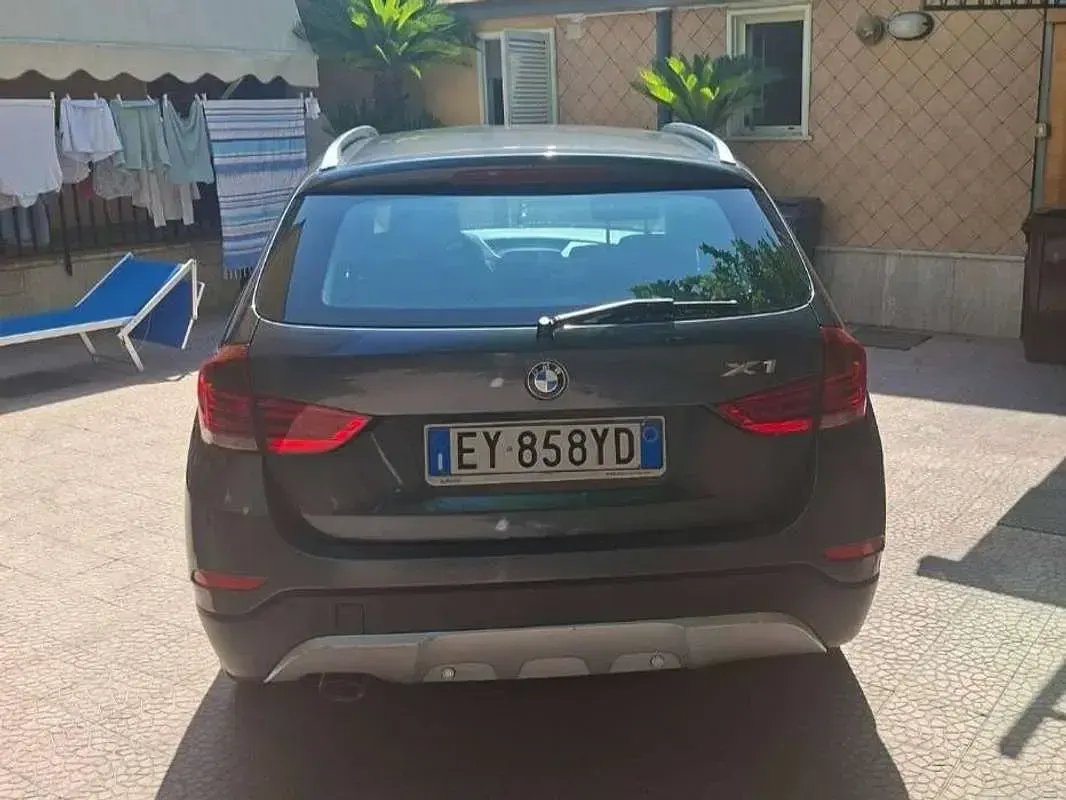Usata BMW X1 Efficient Dynamics 116 CV (85 kW) 2015 Grigio SUV