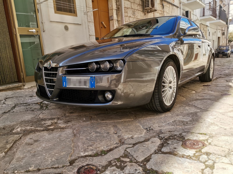 Usato 2006 Alfa Romeo 159 1.9 Diesel 120 CV (2.990 €)