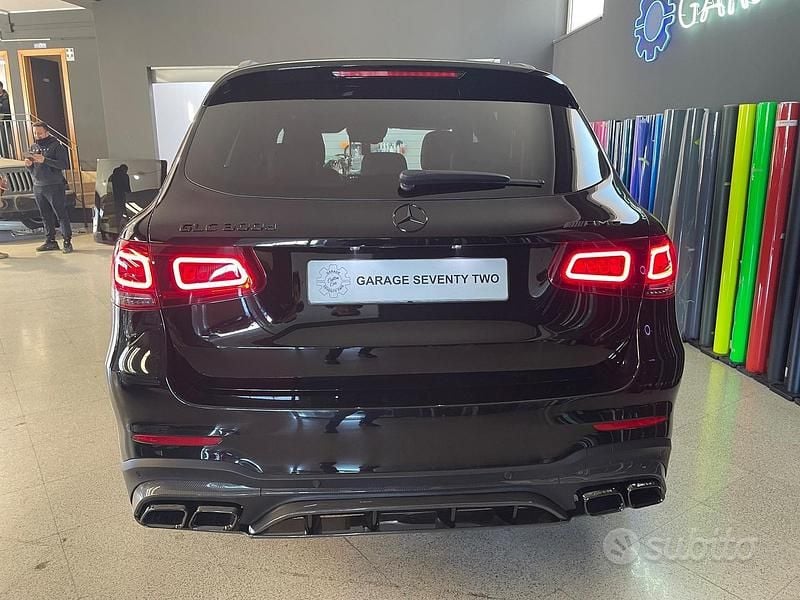 Usata Mercedes GLC300 Premium Plus 245 CV (180 kW) 2021 Nero Station wagon