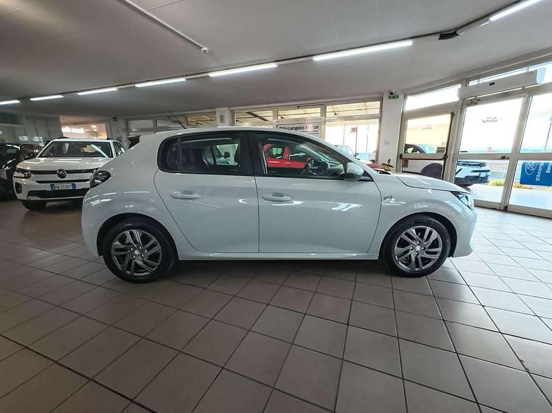 Usata Peugeot 208 Active 102 CV (75 kW) 2021 Bianco Utilitaria