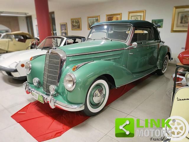 Usata Mercedes 220 84 CV (61 kW) 1954 Verde Cabrio