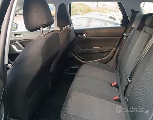 Usata Peugeot 308 102 CV (75 kW) 2018 Nero Berlina