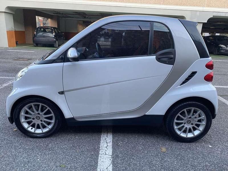 Usata Smart ForTwo Coupé 84 CV (61 kW) 2009 Bianco Coupé