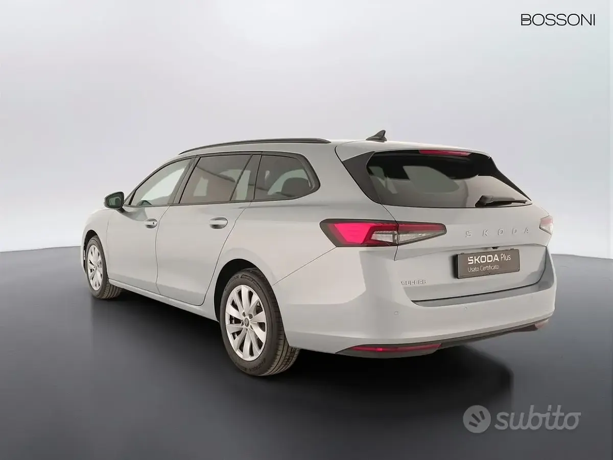 Usata Skoda Superb Selection 150 CV (110 kW) 2025 Argento Station wagon
